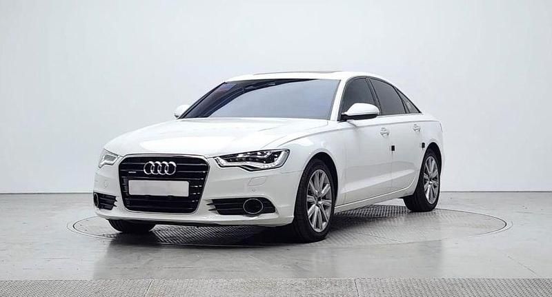 Gebraucht Audi A6 Ambiente 245 PS (180 kW) 2014 Weiß Limousine