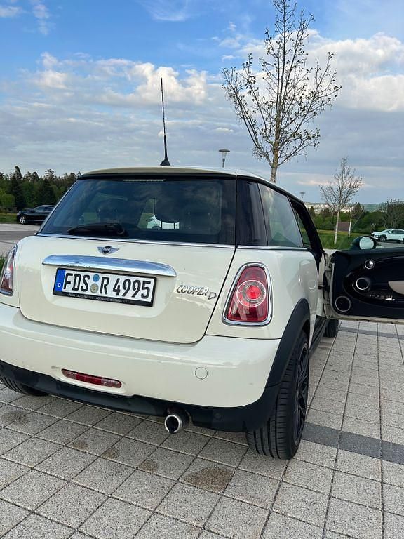 Beige Gebraucht 2013 Mini Cooper D Kleinwagen | 6.000 € (Fairer Preis) - Bild 1/4