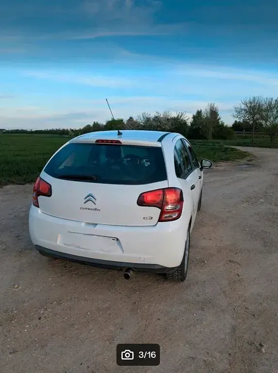 Gebraucht Citroën C3 Tendance 68 PS (50 kW) 2013 Weiß Limousine