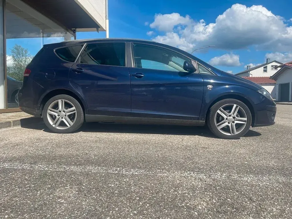 Gebraucht Seat Altea Style 160 PS (117 kW) 2009 Blau Van / Kleinbus