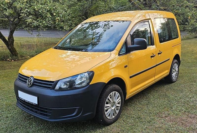 Gelb Gebraucht 2014 VW Caddy Comfortline Van / Kleinbus | 7.590 € (Fairer Preis) - Bild 1/4