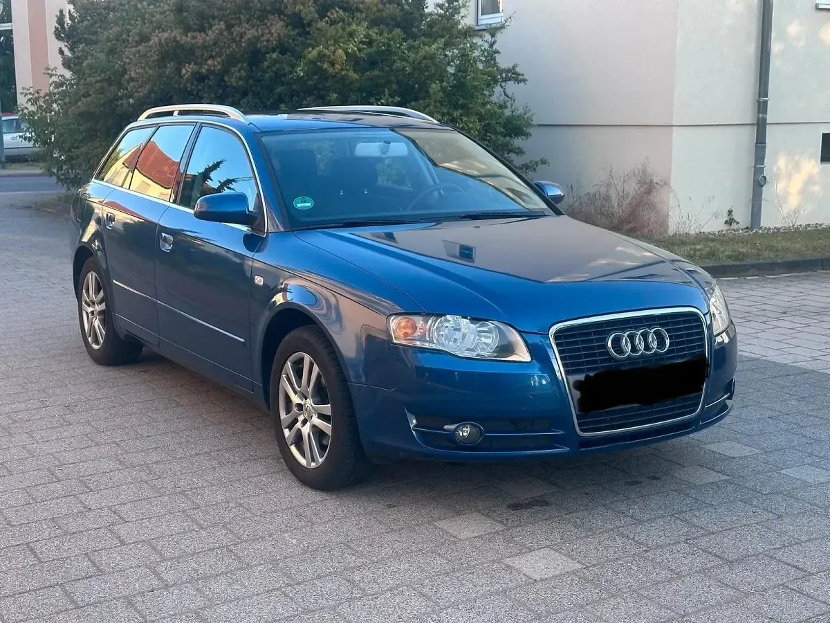 Gebraucht Audi A4 130 PS (95 kW) 2005 Blau Kombi