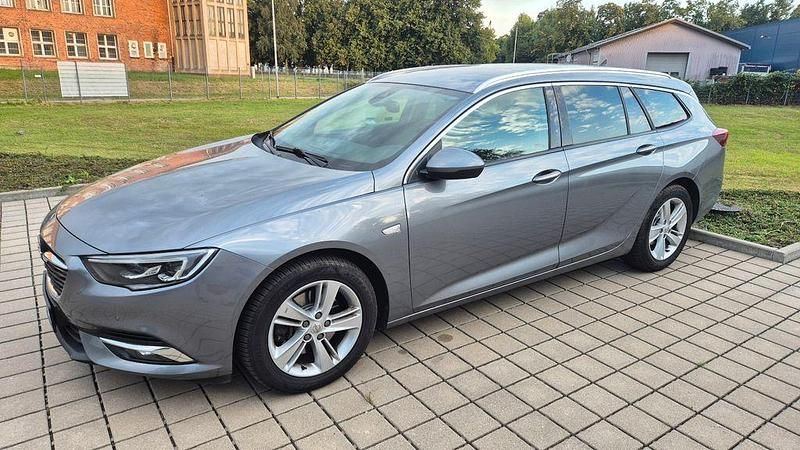 Grau Gebraucht 2019 Opel Insignia Innovation Kombi | 16.250 € (Fairer Preis) - Bild 1/4