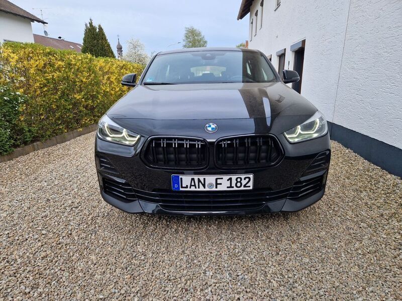 Schwarz Gebraucht 2021 BMW X2 SUV | 22.998 € (Guter Preis) - Bild 1/4