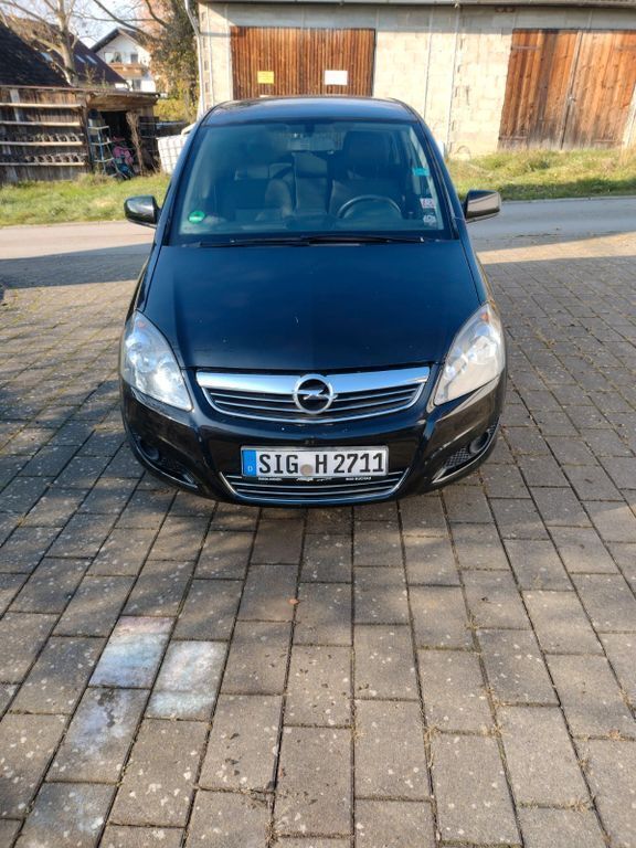 Schwarz Gebraucht 2011 Opel Zafira Design Edition Van / Kleinbus | 2.400 € (Superpreis) - Bild 1/4