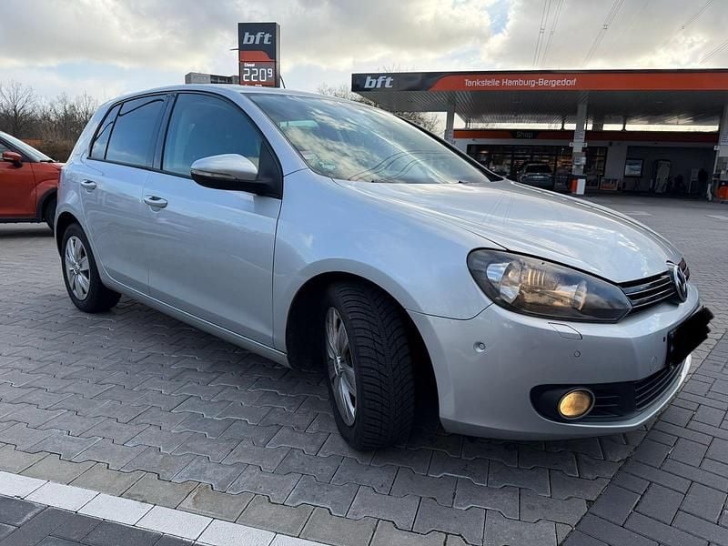 Gebraucht VW Golf VI Edition 105 PS (77 kW) 2010 Silber Kleinwagen