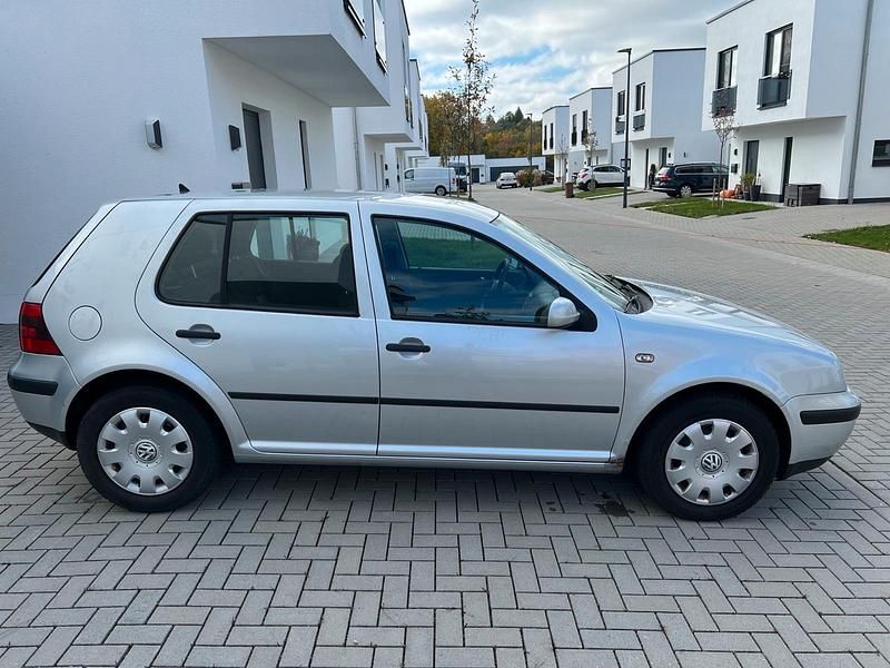 Gebraucht VW Golf IV 75 PS (55 kW) 2003 Silber Limousine
