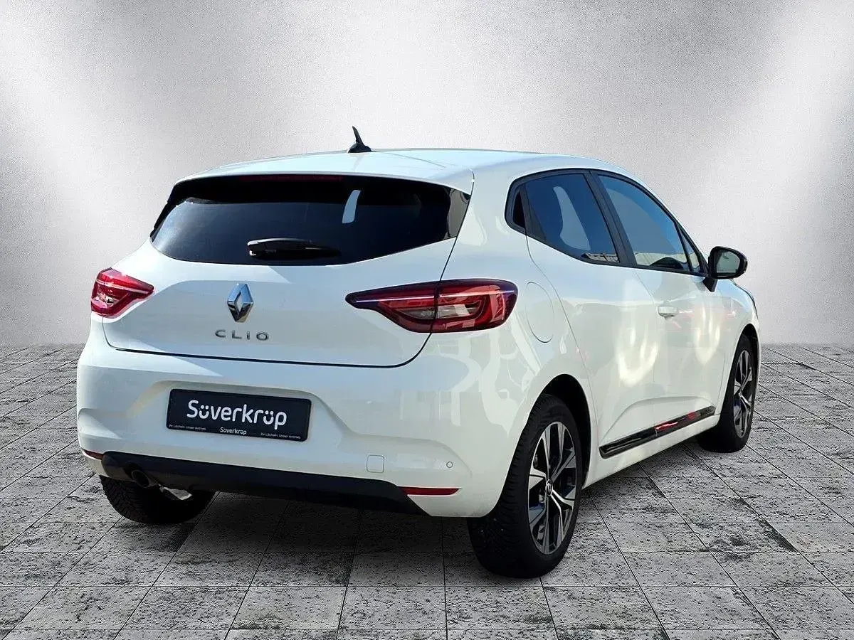 Gebraucht Renault Clio V Evolution 67 PS (49 kW) 2023 Weiß Limousine