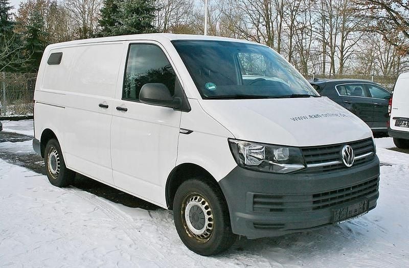 Gebraucht VW T6 114 PS (83 kW) 2017 Candyweiss Van