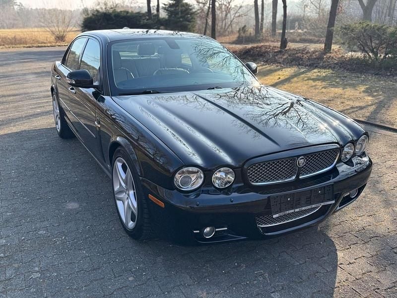 Gebraucht Jaguar XJ8 Sovereign 298 PS (219 kW) 2008 Schwarz Limousine