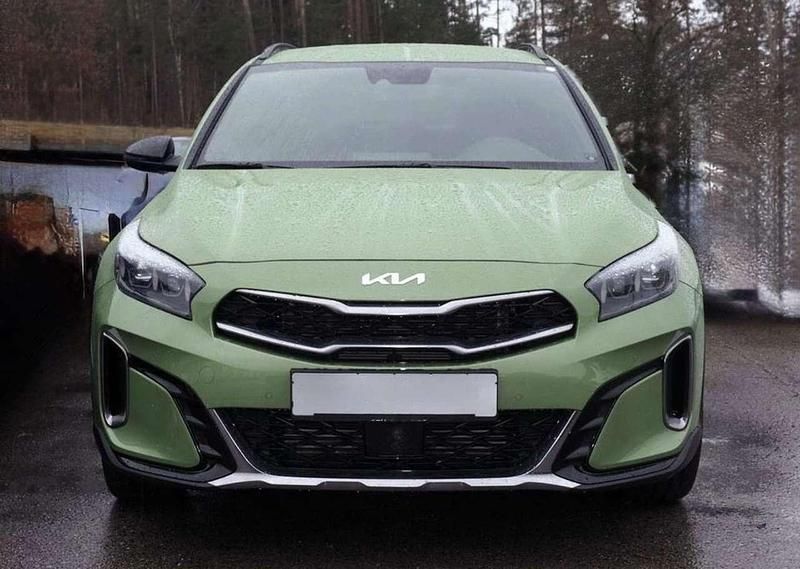 Grün Gebraucht 2024 Kia XCeed SUV | 28.100 € (Guter Preis) - Bild 1/4