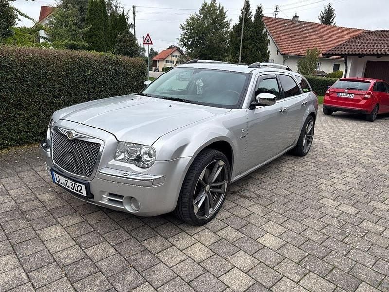 Silber Gebraucht 2006 Chrysler 300C Touring Kombi | 8.500 € (Fairer Preis) - Bild 1/4