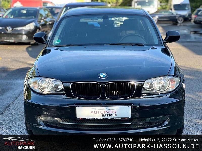 Gebraucht BMW 116 Advantage 122 PS (89 kW) 2010 Schwarz Kleinwagen