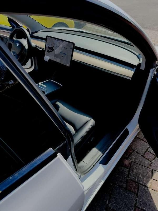 Gebraucht Tesla Model 3 366 kW (498 PS) 2021 Weiß Limousine