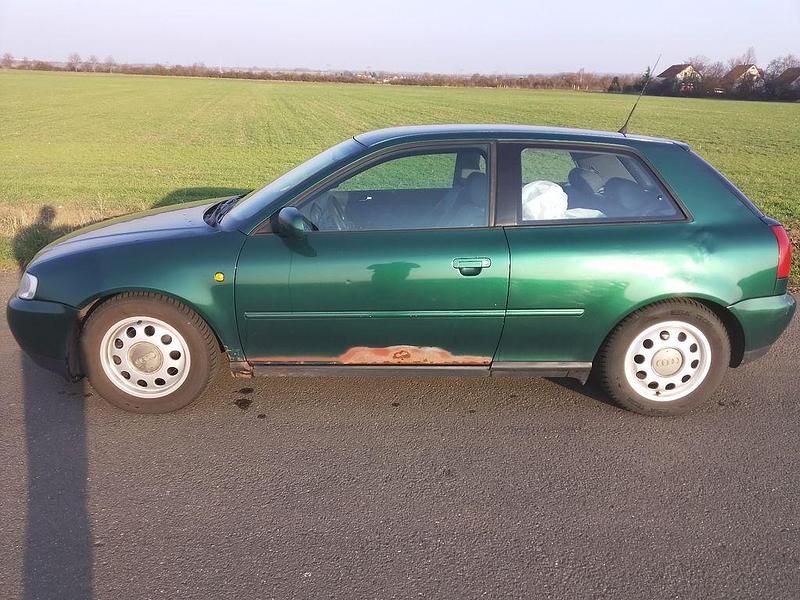 Gebraucht Audi A3 Performance 125 PS (91 kW) 1996 Grün Kleinwagen