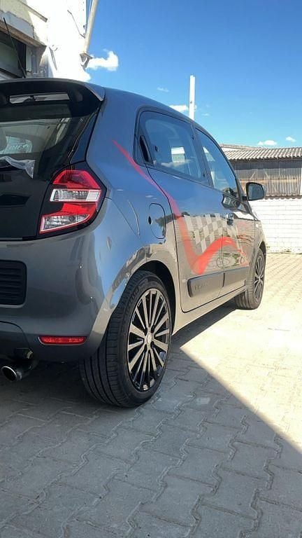 Gebraucht Renault Twingo Liberty 71 PS (52 kW) 2016 Grau Kleinwagen