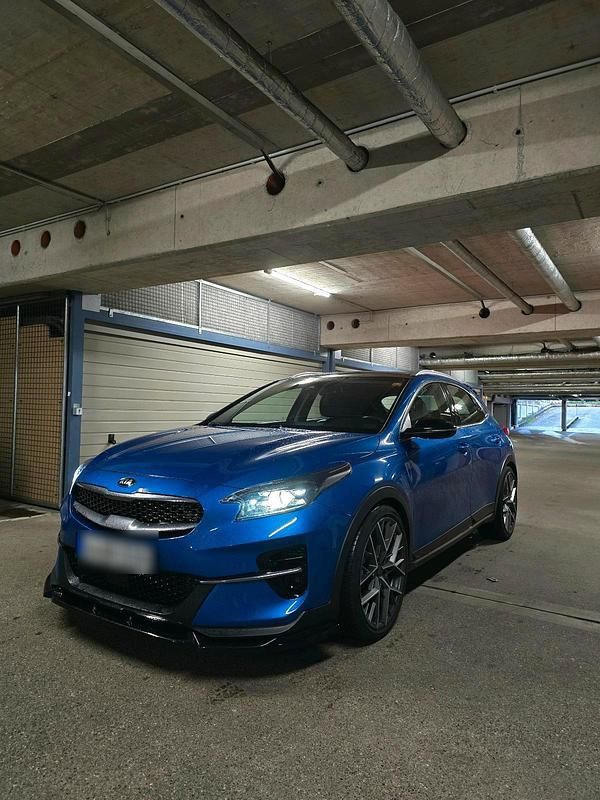 Blau Gebraucht 2021 Kia XCeed Sport SUV | 20.990 € (Fairer Preis) - Bild 1/4