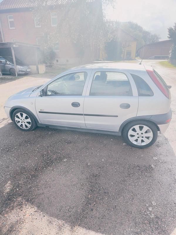 Gebraucht Opel Corsa 75 PS (55 kW) 2003 Grün Kleinwagen