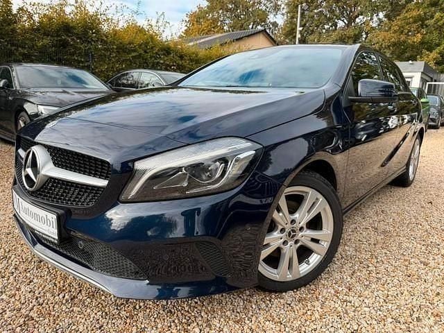Second-hand Mercedes A220 177 CP (130 kW) 2017 Albastru Berlinǎ