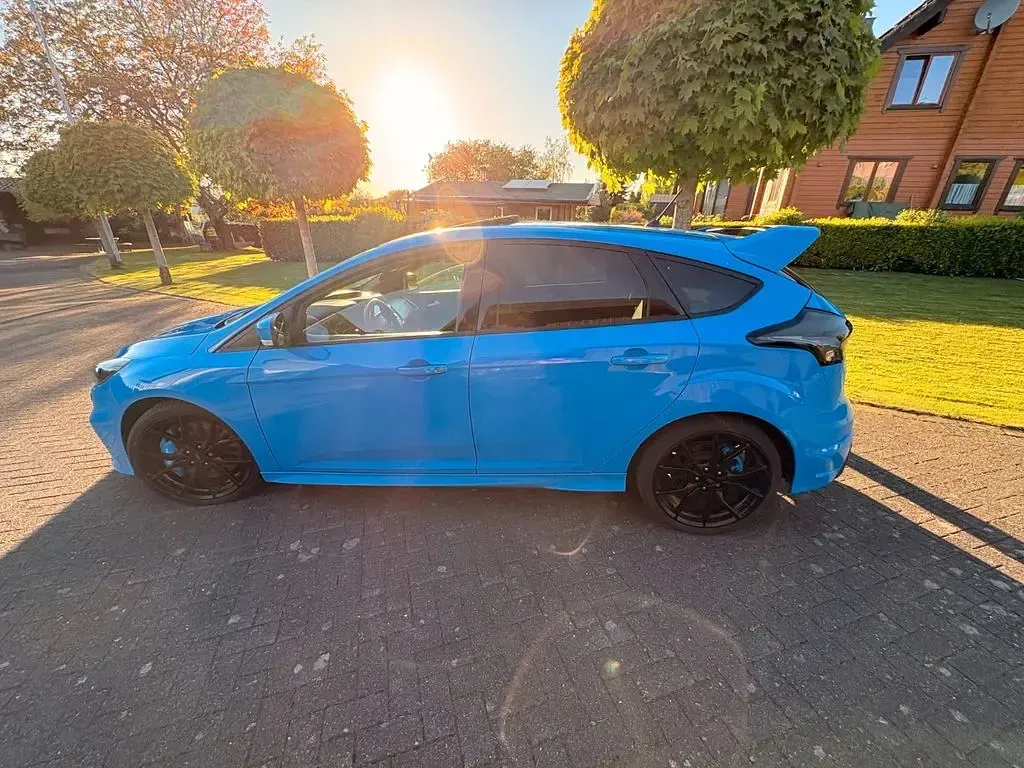 Gebraucht Ford Focus RS 349 PS (256 kW) 2016 Blau Limousine