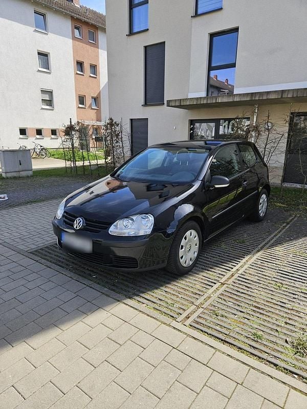 Second-hand VW Golf V 80 CP (58 kW) 2007 Negru Hatchback