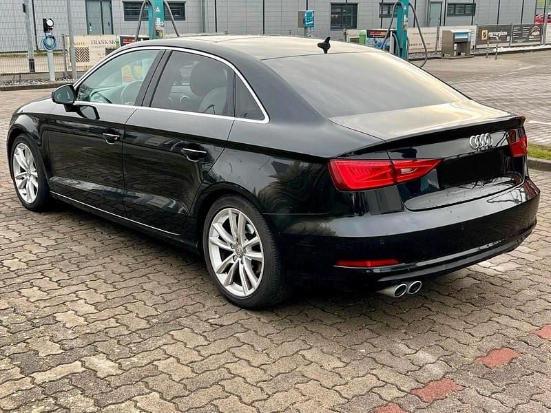 Używany Audi A3 150 KM (110 kW) 2014 Czarny Sedan/Limuzyna