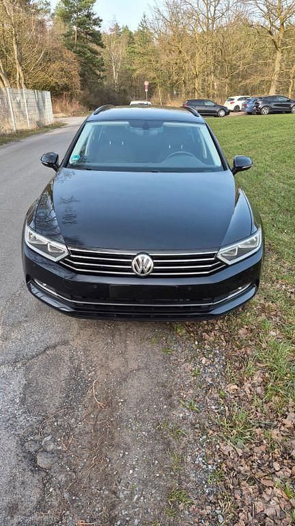 Gebraucht VW Passat Comfortline 150 PS (110 kW) 2016 Schwarz Kombi