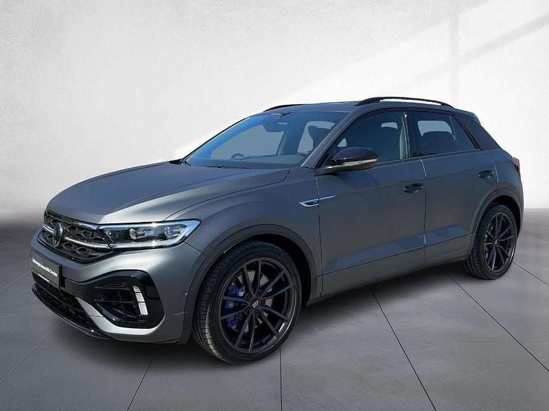 Grau (indiumgrau matt) Neu 2025 VW T-Roc R SUV | 61.850 € - Bild 1/4