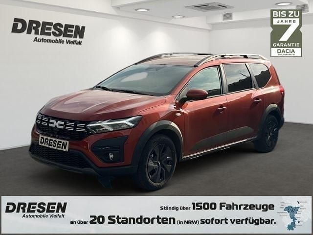 Gebraucht Dacia Jogger Expression 141 PS (103 kW) 2022 Gruen Van / Kleinbus