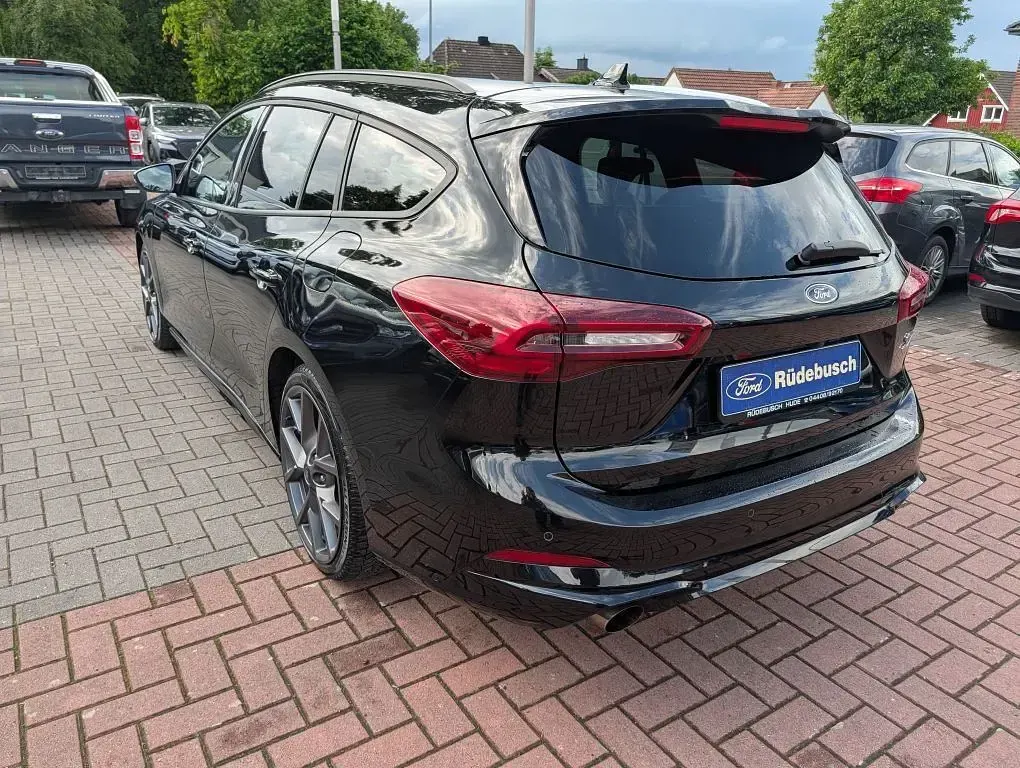 Gebraucht Ford Focus ST 280 PS (205 kW) 2024 Schwarz Limousine