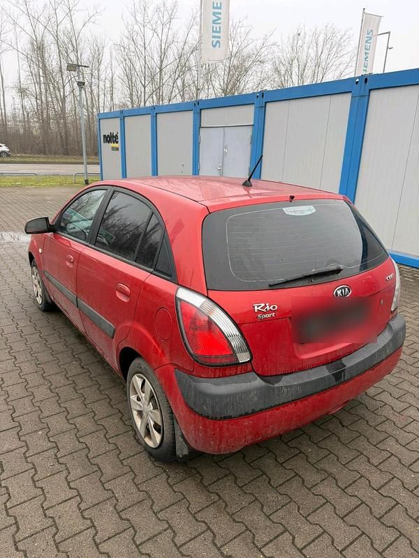 Gebraucht Kia Rio 115 PS (84 kW) 2006 Rot Kleinwagen