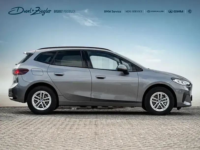 Używany BMW 220 Active Tourer Performance 170 KM (125 kW) 2025 Szary Minivan