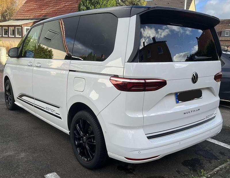 Gebraucht VW Multivan 150 PS (110 kW) 2023 Weiß Van