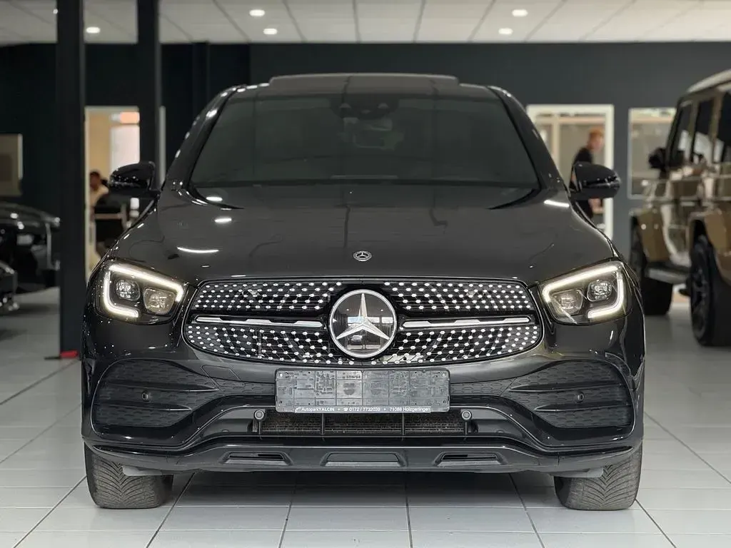 Gebraucht Mercedes GLC300 AMG line 245 PS (180 kW) 2019 Grau SUV
