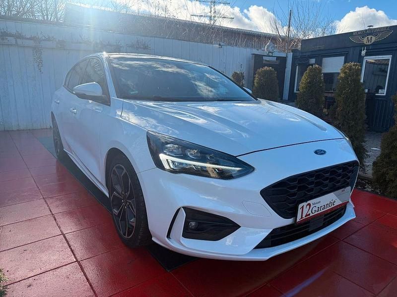 Gebraucht Ford Focus ST-Line 125 PS (91 kW) 2018 Weiß Limousine