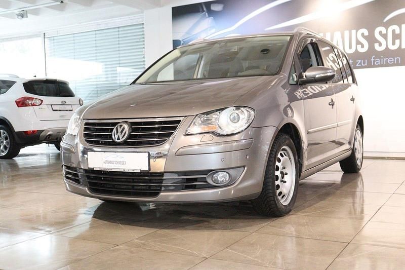 Gebraucht VW Touran Highline 170 PS (125 kW) 2010 Grau Van / Kleinbus