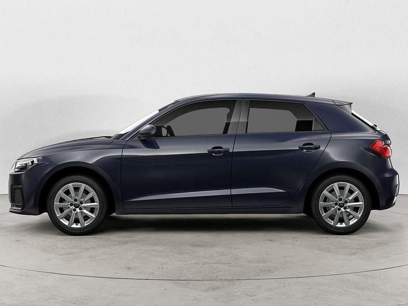 Gebraucht Audi A1 95 PS (69 kW) 2021 Blau / firmamentblau (metallic) SUV