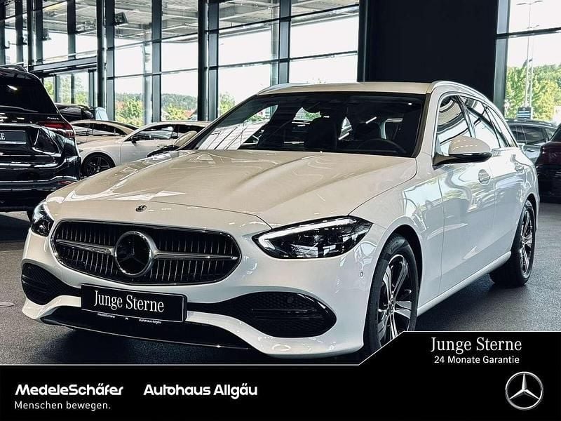 Unilack polarweiß Gebraucht 2023 Mercedes C200 Avantgarde Kombi | 36.940 € (Fairer Preis) - Bild 1/4