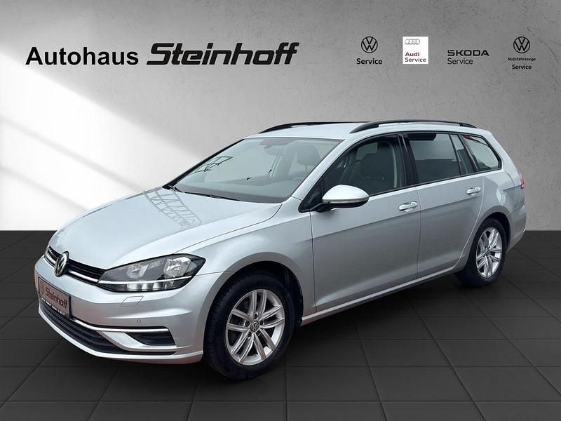 Silber Gebraucht 2020 VW Golf VII Kombi | 18.990 € (Fairer Preis) - Bild 1/4