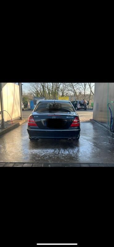 Schwarz Gebraucht 2003 Mercedes E500 AMG Limousine | 5.000 € - Bild 1/4