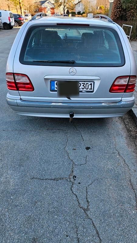 Gebraucht Mercedes E200 163 PS (119 kW) 2003 Silber Kombi