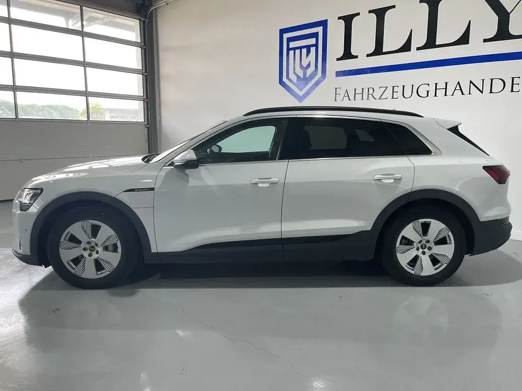 Gebraucht Audi e-tron Sport 300 kW (408 PS) 2022 Weiß SUV