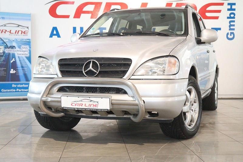 Grau Gebraucht 1999 Mercedes ML320 SUV | 3.777 € (Fairer Preis) - Bild 1/4