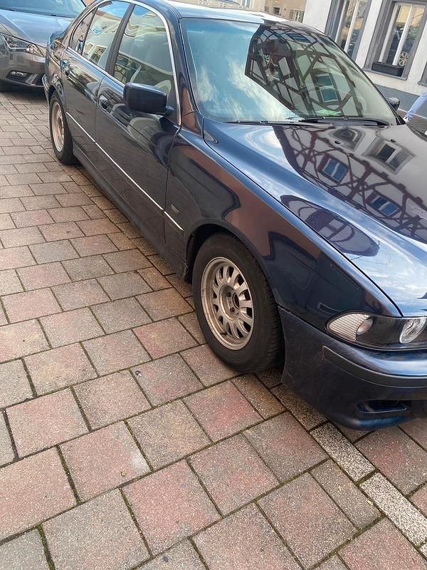 Gebraucht BMW 520 150 PS (110 kW) 1999 Blau Limousine