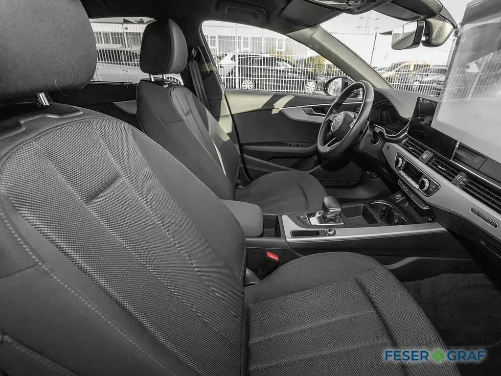 Gebraucht Audi A4 Advanced 204 PS (150 kW) 2022 Mythosschwarz metallic Limousine
