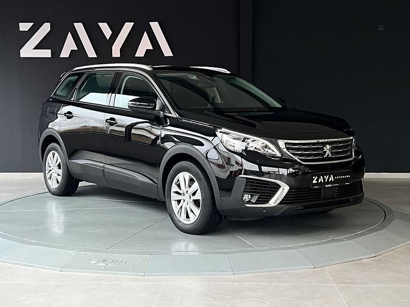 Schwarz Gebraucht 2018 Peugeot 5008 Van / Kleinbus | 15.950 € (Fairer Preis) - Bild 1/4