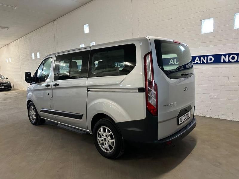 Gebraucht Ford Tourneo 131 PS (96 kW) 2017 Silber Kombi