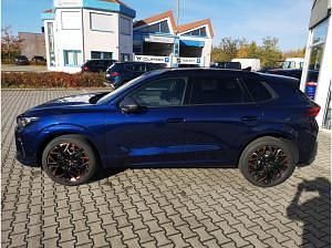 Neu Cupra Terramar VZ 265 PS (194 kW) 2025 Blau (cosmos blau metallic) SUV