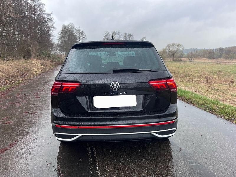 Gebraucht VW Tiguan Elegance 150 PS (110 kW) 2021 Schwarz SUV