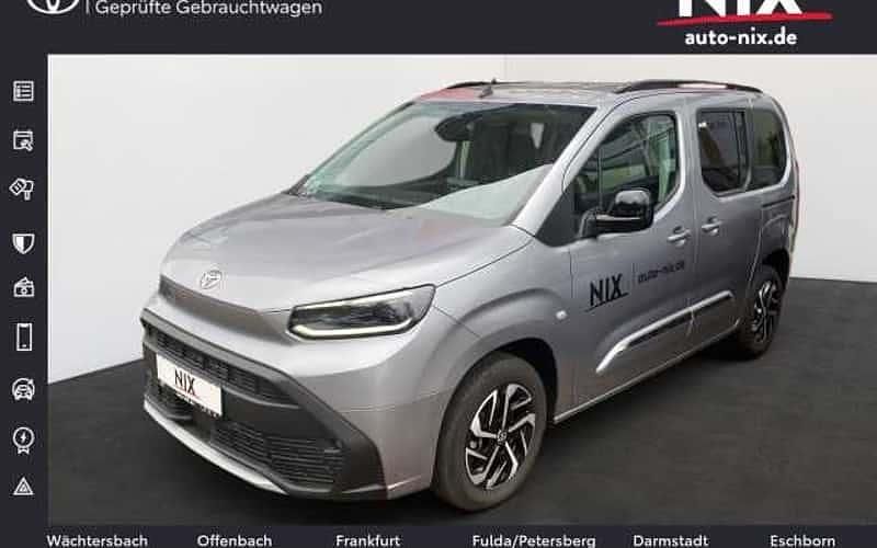 Silber Gebraucht 2025 Toyota Proace Verso City Kombi | 39.990 € (Etwas zu teuer) - Bild 1/4
